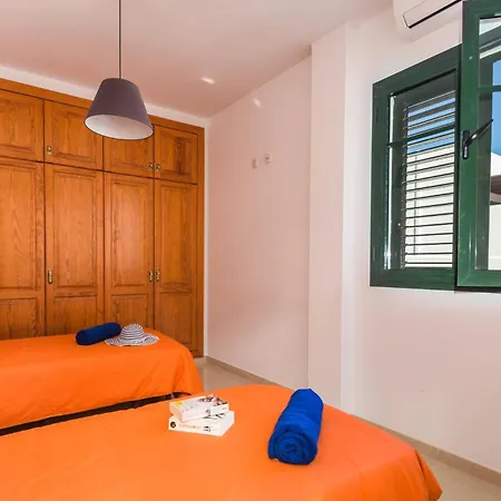 Manrique By Vila *