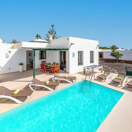 Manrique By Vila *